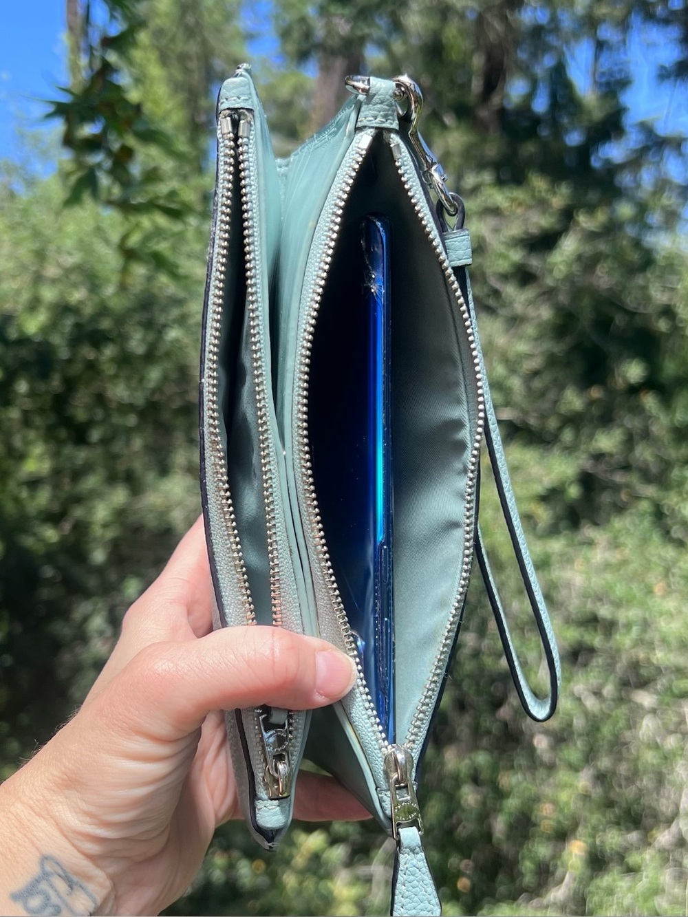 COACH Blue Pebble Leather Wristet Clutch Wallet with Silver Hardware AUTHENTIC - Picture 3 of 10